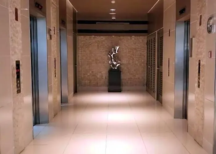 Hotel Nj's Place, Shore 1 Residences, Moa Complex, Pasay City, Philippines *